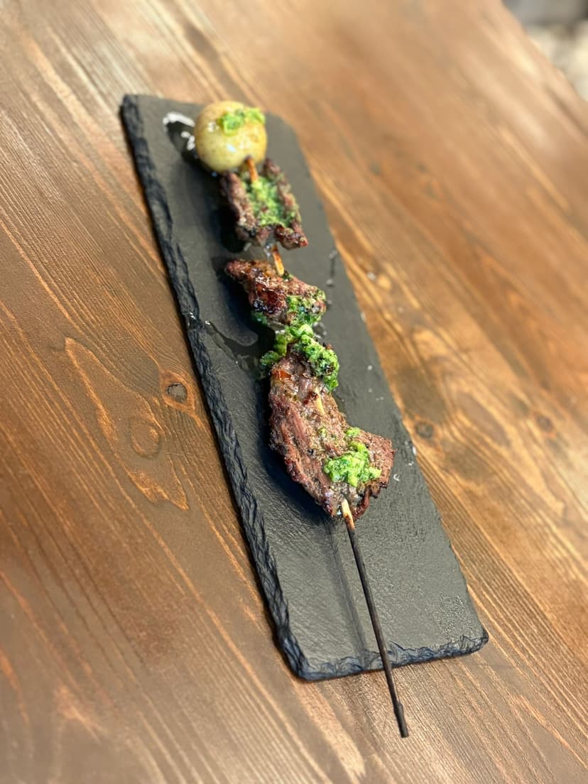 PINCHO DE TERNERA/ BEEF SKEWER